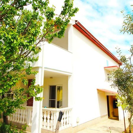 Apartment Sime Nin Esterno foto