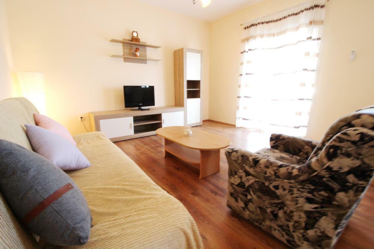Apartment Sime Nin Esterno foto