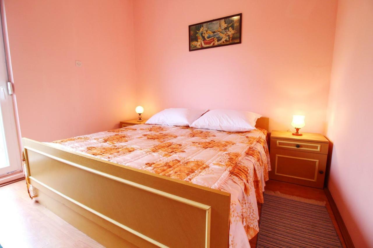 Apartment Sime Nin Esterno foto