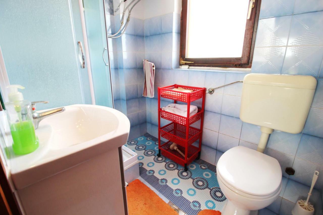 Apartment Sime Nin Esterno foto