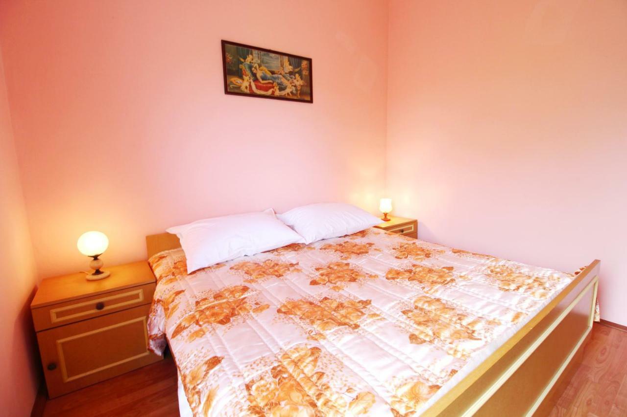 Apartment Sime Nin Esterno foto
